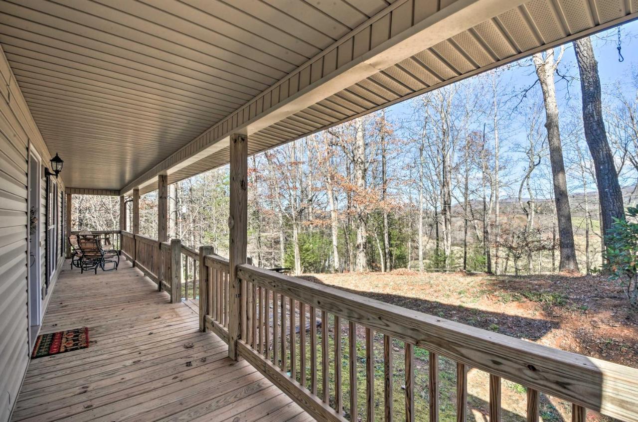 Blairsville Home With Deck And Stunning Mountain Views Hood Exterior foto